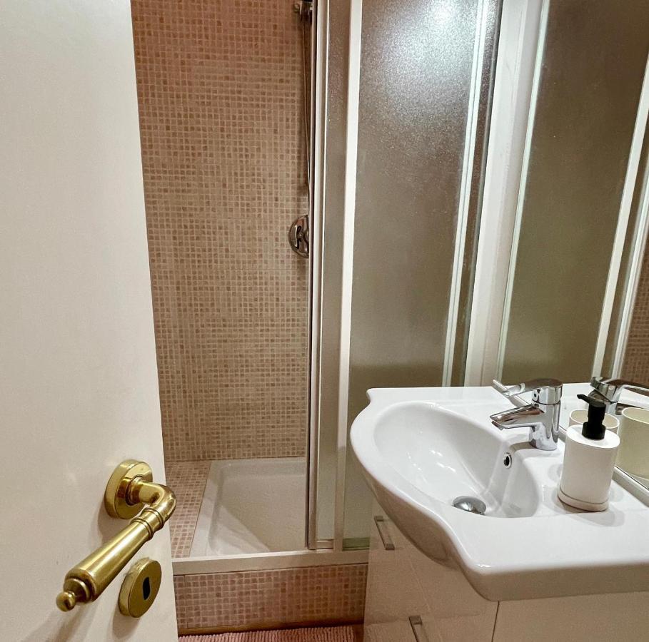 Rembrandt44 Apartment Milan Exterior photo